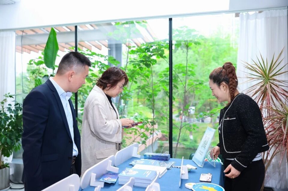 书香润心聚文脉,文学筑梦在虹口!&ldquo;相约虹口&middot;书香润心&rdquo;世界读书日专场活动举行